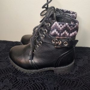 NWOT Okie Dokie toddler girls black boots 6c side zipper